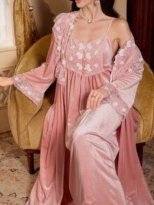 PalaceNights French Vintage Embroidered Lace Velvet Long Robe + Camisole Dress 2pcs Set - Pink - View 1