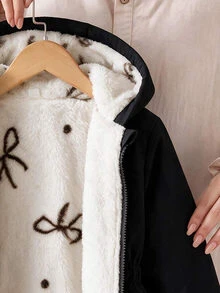 SHEIN Elladie kids 1件女童冬季新款蝴蝶結波點圖案抓絨內裡拉鍊開襟外套，腰部鬆緊帶連帽夾克，加厚保暖大衣，適合日常穿著、旅行、返校季 - 黑色 - 查看 4
