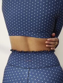 Aralina SET ATASAN CROP LENGAN PANJANG DENGAN LEHER BERKERUT DAN LEGGING - Blue and White - View 8