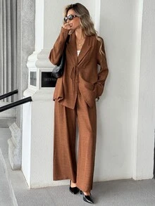 Pariaura Set 2 Potong Blazer Jaket dan Celana Panjang Panjang Lantai Gaya Minimalis Modis Sederhana dengan Kerah V Dalam, Desain Tali, Belahan Samping Belakang, dan Pinggang Elastis - Coffee Brown - View 3
