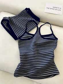 IslaSuriya 新款女款休閒條紋細肩帶上衣與短褲兩件套 - 寶藍色 - 查看 2