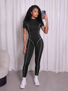 SHEIN Core Rhythm Women Black & White Geometric Line Print Contrast Color Short Sleeve Sports Jumpsuit Workout Fitness Outfit - Black and White - View 8