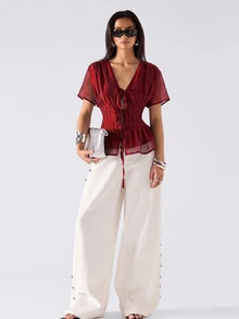 SHEIN EZwear 酒紅色純色領口百褶休閒百搭日常短袖大尺碼襯衫 - 酒紅色 - 查看 4