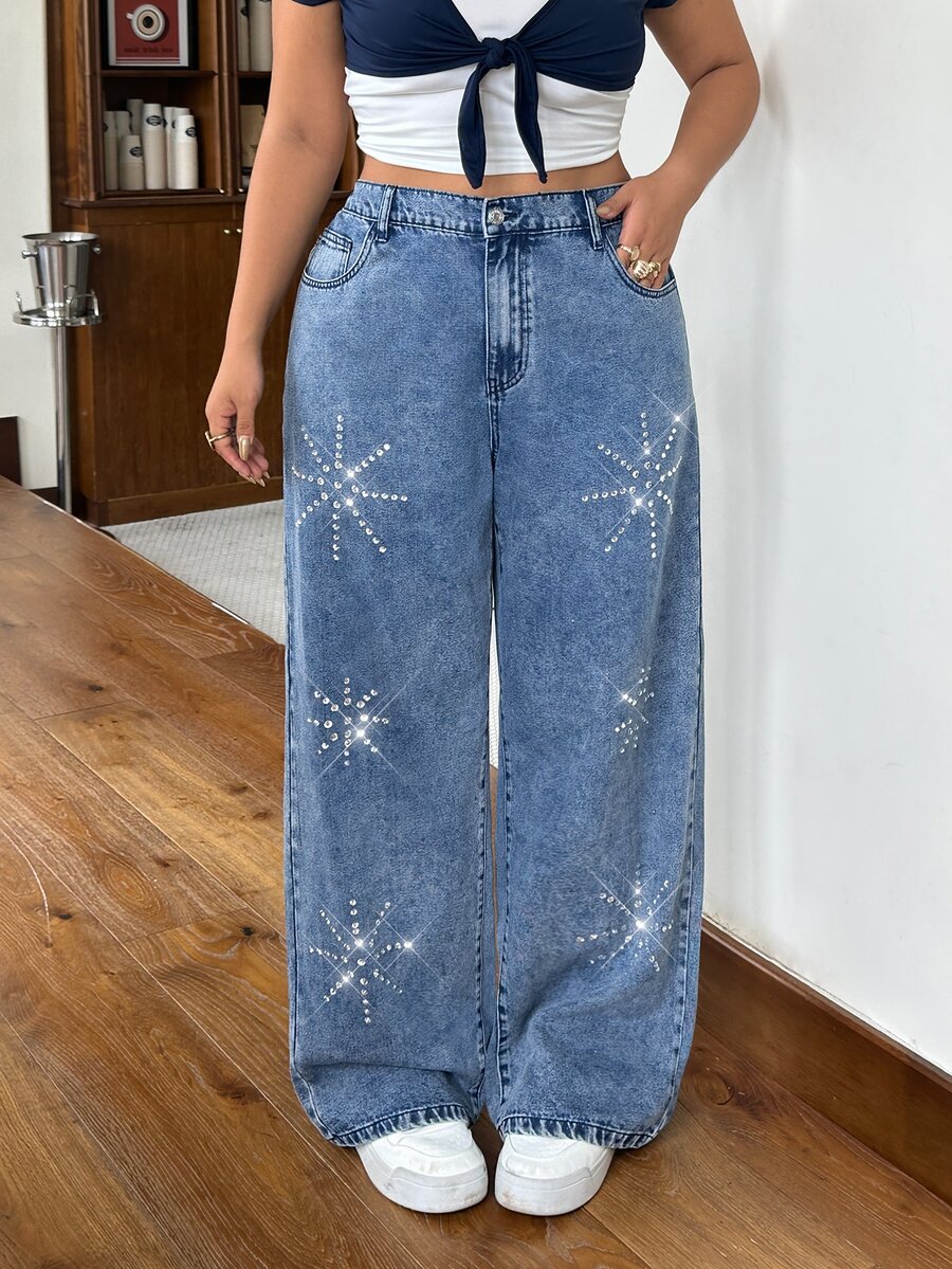 Rivivi Fashion Street Rhinestone Wash Straight Leg Plus Size Denim Jeans - Medium Wash - View 1