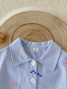 SHEIN 女童春秋冬森系碎花條紋襯衫，柔軟棉混紡布料，抗皺休閒上衣，適合日常穿著和外出活動 - 淺藍色 - 查看 6