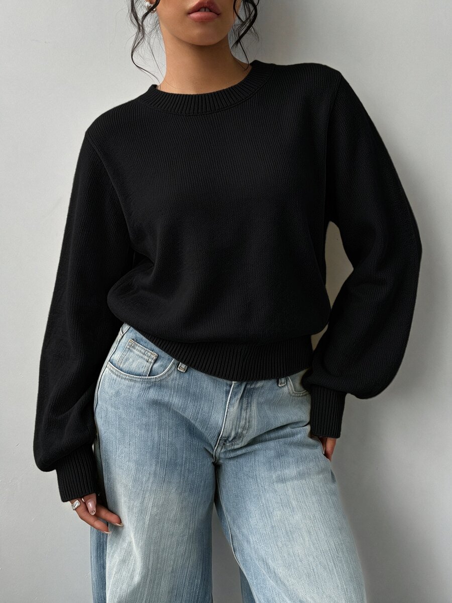 SHEIN BASICS 女款素色圓領長袖休閒百搭針織衫 - 黑色 - 查看 1