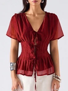 SHEIN EZwear 酒紅色純色領口百褶休閒百搭日常短袖大尺碼襯衫 - 酒紅色 - 查看 2