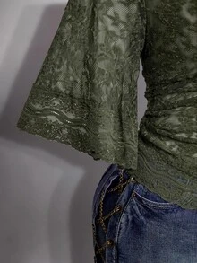 SHEIN ICON 大尺碼 Y2K 性感 V 領蕾絲拼接喇叭袖上衣 - 軍綠色 - 查看 6