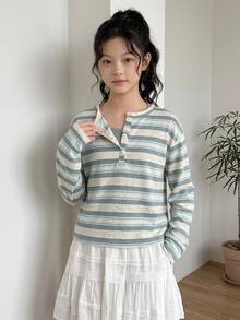 Dazy Kids 女童短袖紋理鏤空設計領口T恤（小號） - 藍色 - 查看 8
