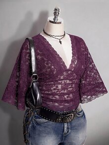 SHEIN ICON 大尺碼 Y2K 性感 V 領蕾絲拼接喇叭袖上衣 - 紫色 - 查看 8