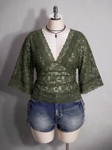 SHEIN ICON 大尺碼 Y2K 性感 V 領蕾絲拼接喇叭袖上衣 - 軍綠色 - 查看 4