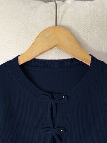 SHEIN LMoss Kids 女童少女粉色針織秋季毛衣，蝴蝶結裝飾，可愛休閒，柔軟舒適百搭，適合派對與度假場合 - 藍色 - 查看 2