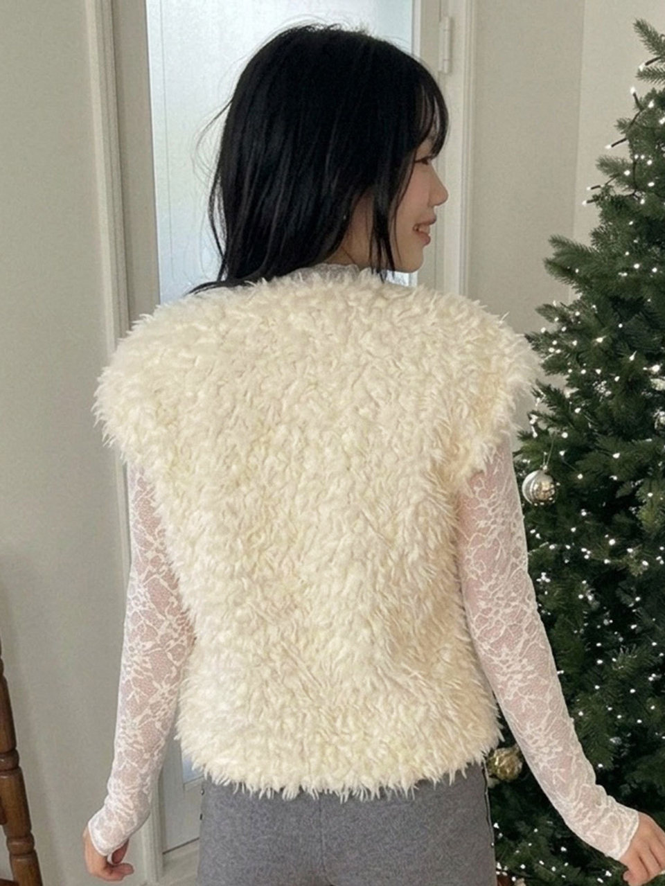 White Faux Fur Sleeveless Loose Vest With Drawstring And Pom Pom Decor, Sweet And Cute
