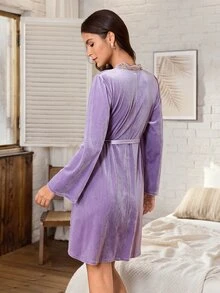 Serenescape Women's Short Velvet Robe With Embroidered Lace Trim Vacation Style Outerwear - Purple - View 2