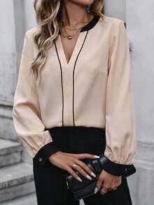 Editum Blus Elegan Wanita dengan Kerah V Berlekuk dan Blok Warna - Aprikot - View 6