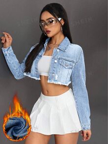 Jeanoix 女款毛邊下擺 3D鈕扣裝飾牛仔短版時尚百搭水洗夾克 - 淺色水洗藍 - 查看 3