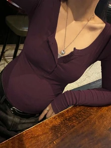 DAZY Solid Color Fitted Elastic Long Sleeve Round Neck Ruched Casual Daily Vacation Spring Autumn Maternity T-Shirt - Burgundy - View 1