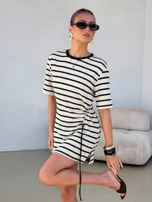 Lavishia 女款優雅初秋休閒針織黑白條紋收腰抓皺短洋裝，黑白條紋洋裝，適合日常休閒穿著，針織洋裝 - 黑與白 - 查看 4