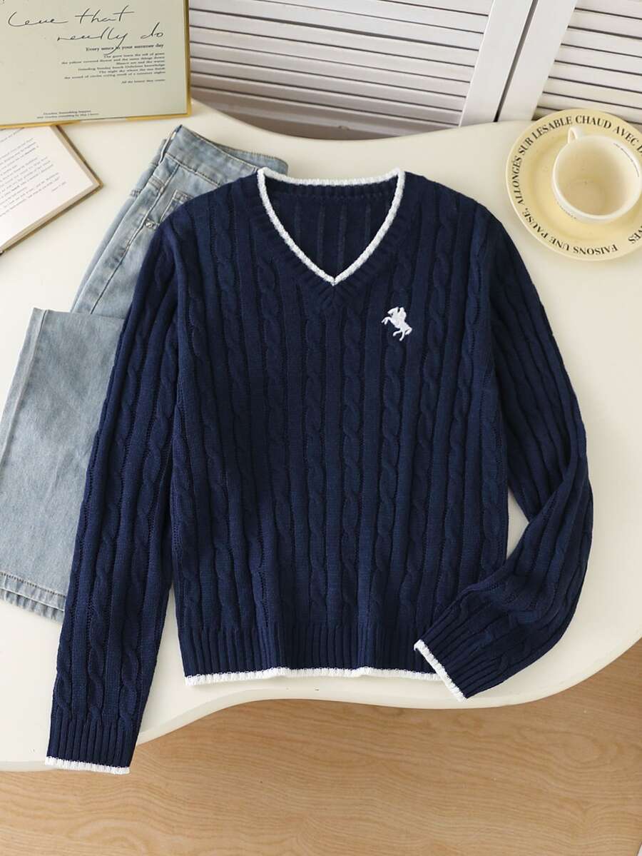 SHEIN 1件女款套頭毛衣,簡約百搭V領海軍藍復古扭繩紋理白色飾邊,胸前黑色馬刺繡圖案,長袖休閒學院風,適中厚度,下擺與袖口整齊,單穿效果佳,適合日常穿著、外出、上學、購物、聚會等,秋冬穿搭 - 藏蓝色 - 查看 1