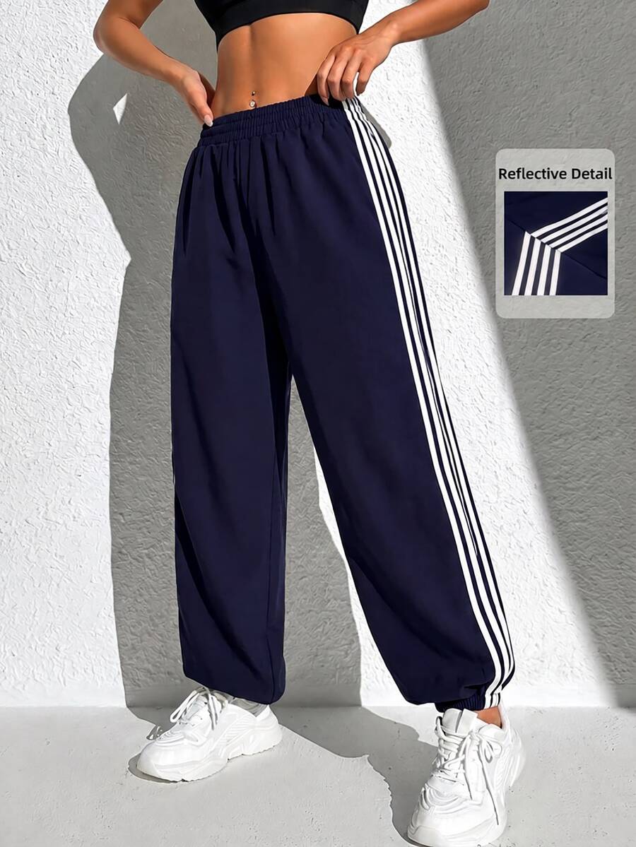 SHEIN Sports Celana Olahraga Kasual Wanita dengan Garis Samping dan Pinggang Elastis - Navy Blue - View 1