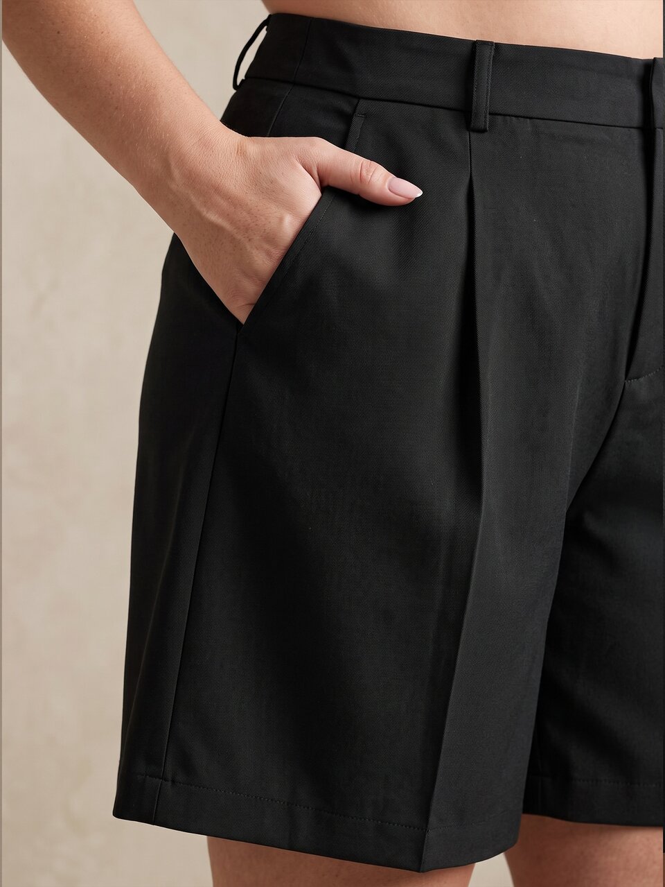 Anewsta Fashionable Modern Summer Outfits Casual Khaki Belt Women's Five-Point Blazer Shorts For Commuting