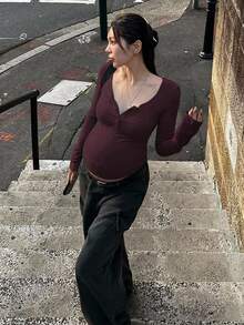 DAZY Solid Color Fitted Elastic Long Sleeve Round Neck Ruched Casual Daily Vacation Spring Autumn Maternity T-Shirt - Burgundy - View 4