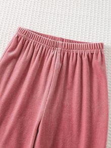 Cozy Pixies 女嬰字母皇冠刺繡天鵝絨圓領長袖套頭運動衫與彈性腰錐腳褲 2件組 幼兒女童服裝 舒適百搭時尚休閒可愛簡約全能風格 適用秋冬室內外 滑雪 開學 日常運動玩耍 派對 節日 萬聖節 聖誕節 新年 情人節 多種場合 - 粉色 - 查看 5