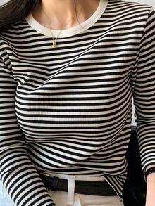 DAZY Women's Striped Short Sleeve T-Shirt Summer Versatile Loose Round Neck Pullover Top - Black - View 8