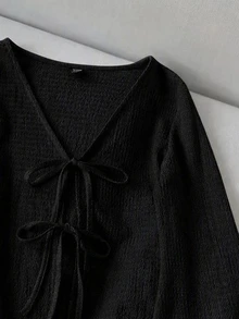 SHEIN LUNE 女款黑白配色上衣套裝 2件組 素色綁帶長袖上衣 80年代風 約會穿搭 秋冬 2026 - 彩色 - 查看 3