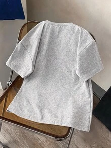 SHEIN 1件大童男孩休閒簡約設計壓紋字母素色圓領套頭T恤，舒適面料，適合春夏秋季 - 灰色 - 查看 2