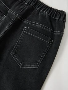 SHEIN TWEEN GIRLS 女孩牛仔褲 復古水洗色街頭時尚 水洗破洞工藝喇叭褲腿款 百搭時尚 新品到貨 彈性舒適 優質棉質牛仔面料 喇叭褲款 日常百搭 適合搭配 T-shirt、衛衣 日常出門、上學通勤、聚會 夏季牛仔街頭風 首選 夏季新品 - 黑色 - 查看 6