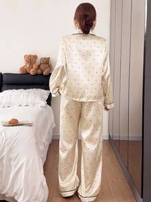 Napfluff Set Piyama Celana Panjang Lengan Panjang Motif Polkadot Hitam Sederhana dan Elegan untuk Wanita - Putih - View 2