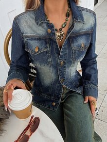 Strévra Jaket Denim Katun Wanita Warna Biru Musim Gugur dengan Kerah Lipat, Kancing, Lengan Panjang, Model Longgar, dan Dekorasi Saku. - Biru - View 3
