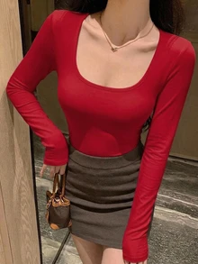 DAZY 女款素色修身百搭日常長袖T恤 - 紅色 - 查看 3