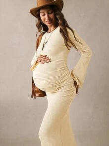 Boho Mama فستان أنيق ضيق مجعد بأكمام طويلة وياقة دائرية بلون موحد للحوامل - لون مشمشي - مشاهدة 2