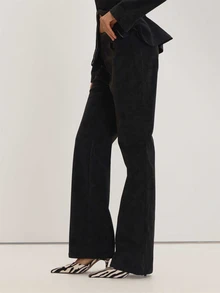MUSEYN Black PU Low Waisted Straight Leg Trouser Versatile Everyday Date Night Casual Fall Winter Elegant Halloween - Black - View 3