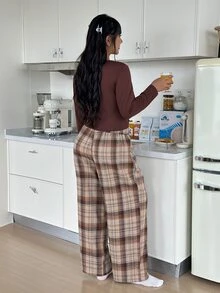 ZzzCrew Plus Size Brown Round Neck Long Sleeve Top & Cotton Blend Comfortable Plaid Pajama Pants Home Wear 2pcs Set - Brown - View 2