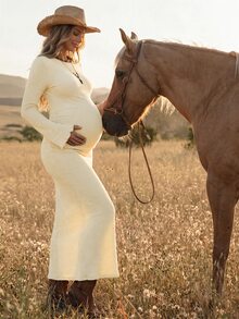 Boho Mama فستان أنيق ضيق مجعد بأكمام طويلة وياقة دائرية بلون موحد للحوامل - لون مشمشي - مشاهدة 5