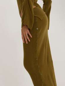 MUSEYN Green Knit Folded Waisted Button Maxi Skirt Versatile Everyday Casual Date Night Fall - Green - View 5