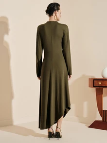 Arave Gaun Lengan Panjang Wanita Elegan Desain Minimalis dengan Hiasan Gesper Logam dan Lipatan di Pinggang, Lapisan Dasar Serbaguna untuk Perjalanan Sehari-hari - Olive Green - View 3