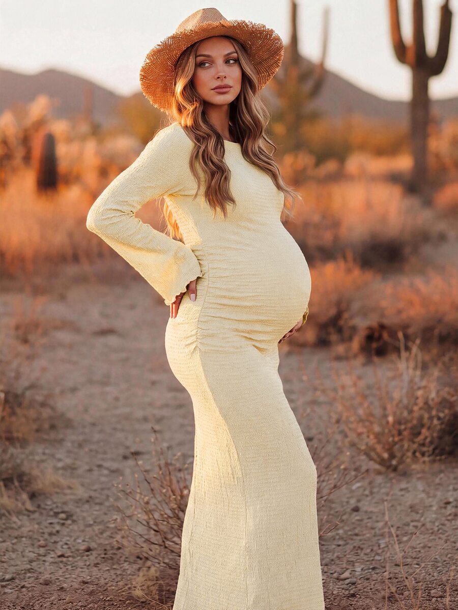 Boho Mama فستان أنيق ضيق مجعد بأكمام طويلة وياقة دائرية بلون موحد للحوامل - لون مشمشي - مشاهدة 1