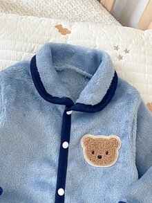 SHEIN 1件裝秋冬雙面法蘭絨新生兒連身衣居家服，可愛熊貼布對比色滾邊設計，下擺口袋裝飾，藍色柔軟舒適長袖無腳連身褲冬季套裝 - 霧霾藍 - 查看 5