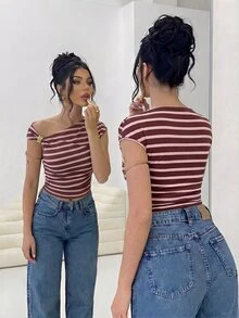 Firerie 女款保守風春夏新款極簡優雅日常通勤 T-shirt，不對稱露肩交叉裹身設計，金屬飾邊裝飾，收腰抓皺白色修身顯瘦上衣 - 粉色 - 查看 7