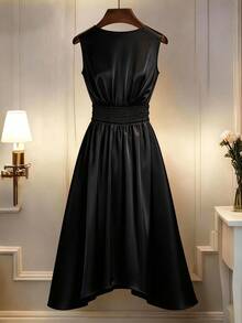 SHEIN Clasi Plus Size Women's Solid Color V-Neck Pleated Casual Party Dress - Black - View 2