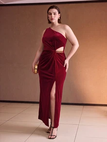 MOTF PREMIUM AUTUMN/WINTER PARTY VELVET ASYMMETRICAL SHOULDER CUTOUT METAL CHAIN DECOR LONG SLIT DRESS - Burgundy - View 3
