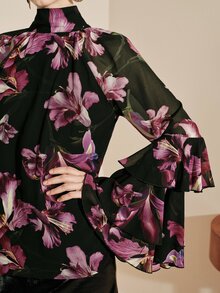 Arave Blus Wanita Bahan Chiffon Semi-Transparan dengan Bahu Jatuh, Potongan H, Kerah Berlipit Motif Bunga, dan Desain Lengan Berkerut untuk Perjalanan Sehari-hari - Hitam - View 4