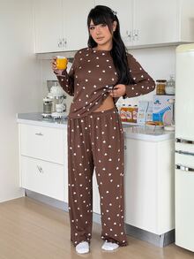 ZzzCrew Ribbed Heart Plus Size Women Pajama Set Casual Loungewear - Coffee Brown - View 2