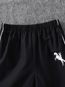 SHEIN 2件組兒童青少年男孩秋冬對比色織帶卡通馬圖案圓領長袖外套與長褲套裝，黑色套裝，男孩套裝 - 彩色 - 查看 3