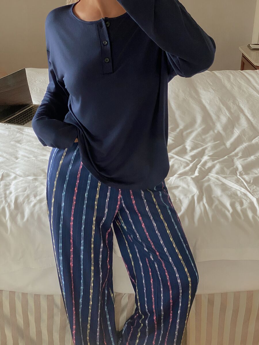 DAZY Women's Solid Color Long Sleeve Top And Striped Long Pants Casual Daily Home Sleepwear Set - Navy Blue - View 1