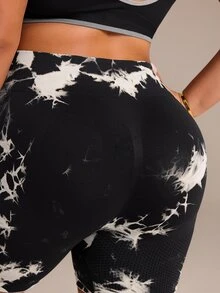SHEIN Rhythm Era Women's Plus Size Tie-Dye Colorblock High Neck Sports Shorts - Black - View 3